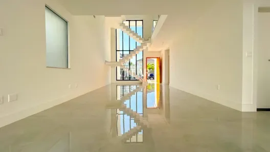 Casa de Condomínio com 5 Quartos à venda, 350m² no Recreio dos Bandeirantes, Rio de Janeiro