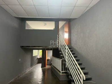Galpão/Depósito/Armazém para alugar, 240m² no Batistini, São Bernardo do Campo