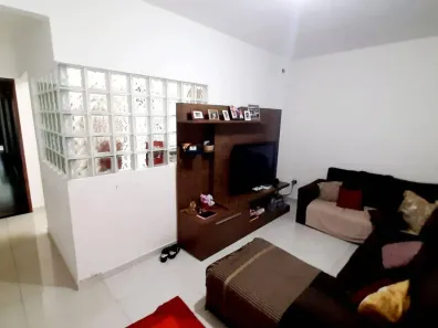Casa com 3 Quartos à venda, 125m² no Parque Residencial Michael Licha, Londrina