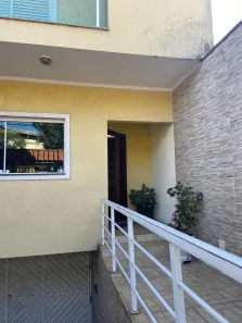 Sobrado com 3 Quartos à venda, 238m² no Parque João Ramalho, Santo André
