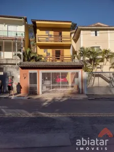 Sobrado com 3 Quartos à venda, 200m² no Parque Assunção, Taboão da Serra