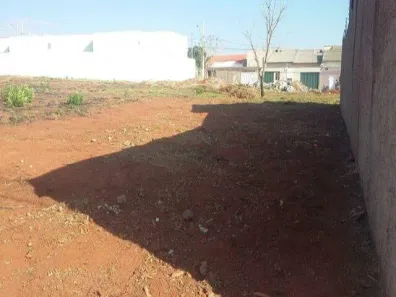 Lote/Terreno à venda, 250m² no Jardim Ipanema, Uberlândia