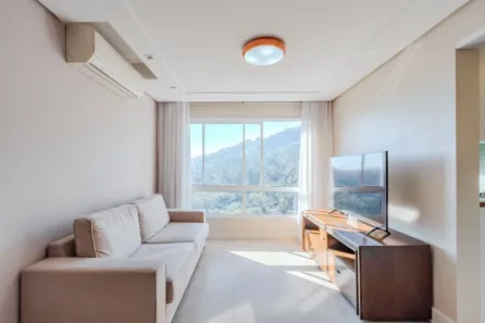 Apartamento com 3 Quartos à venda, 80m² no Jardim Carvalho, Porto Alegre
