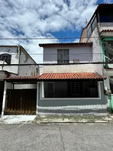 Casa com 2 Quartos para alugar, 50m² no Viga, Nova Iguaçu