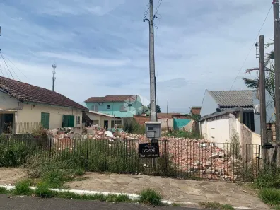 Lote/Terreno à venda, 304m² no São Luis, Canoas