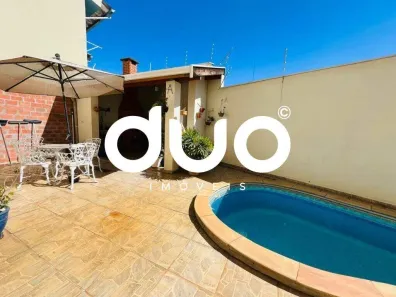 Casa com 3 Quartos à venda, 225m² no Vila Rezende, Piracicaba