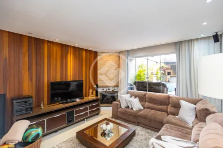 Sobrado com 6 Quartos à venda, 426m² no Santa Felicidade, Curitiba