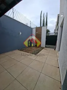 Casa de Condomínio com 3 Quartos para venda ou aluguel, 120m² no Vila Areao, Taubaté