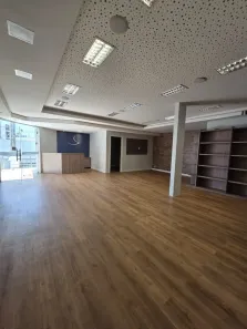 Ponto Comercial para alugar, 100m² no Renascença, São Luís