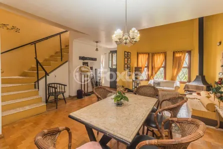 Casa com 3 Quartos à venda, 200m² no Jardim Itu, Porto Alegre