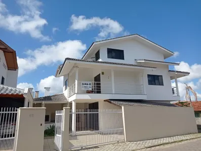 Sobrado com 3 Quartos para alugar, 210m² no Itajubá II, Barra Velha