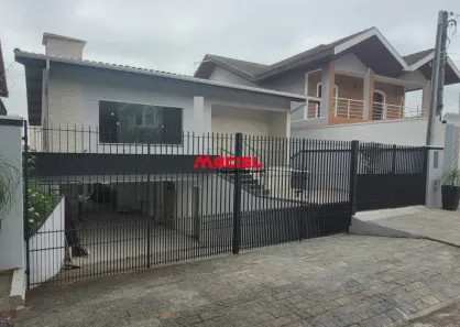 Sobrado com 4 Quartos à venda, 321m² no Jardim Esplanada, São José dos Campos