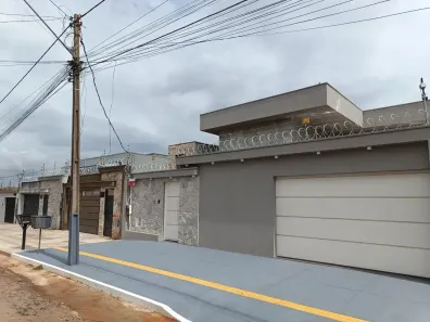 Casa com 4 Quartos à venda, 402m² no Setor Faiçalville, Goiânia