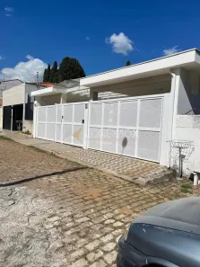Casa com 4 Quartos à venda, 400m² no Centro, Amparo