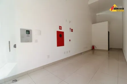Ponto Comercial para alugar, 45m² no Centro, Divinópolis