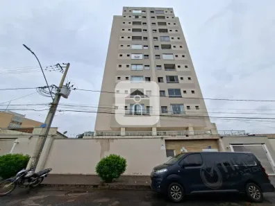 Apartamento com 2 Quartos para alugar, 56m² no Presidente Roosevelt, Uberlândia