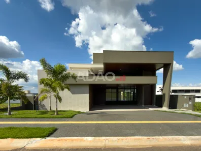 Casa de Condomínio com 4 Quartos à venda, 320m² no Parque Cidade, Goiânia