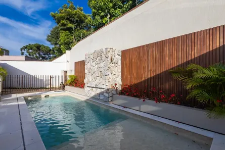 Casa com 4 Quartos à venda, 343m² no São Lourenço, Curitiba