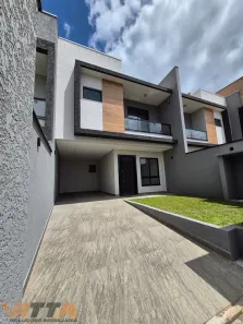 Sobrado com 3 Quartos à venda, 132m² no Centro, Araucária