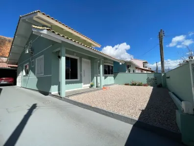 Casa com 3 Quartos à venda, 116m² no Madri, Palhoça