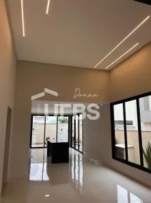Casa de Condomínio com 3 Quartos à venda, 156m² no Jardim Cristal, Aparecida de Goiânia