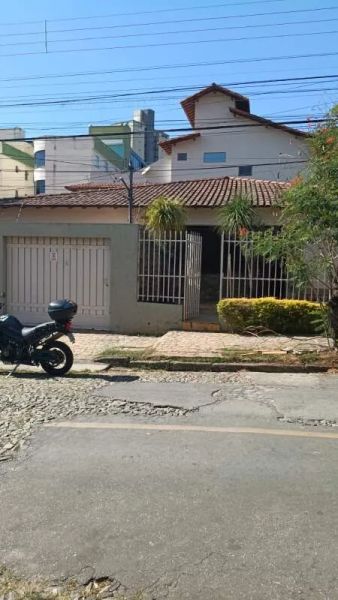 Casa com 3 quartos — Ouro Preto, Belo Horizonte