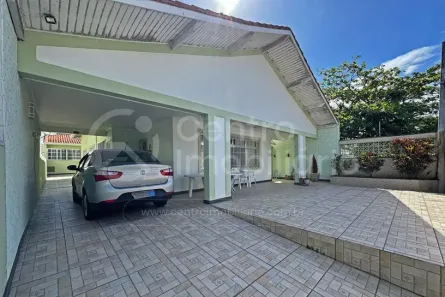 Casa com 3 Quartos à venda, 197m² no Jardim Beira-Mar, Peruíbe