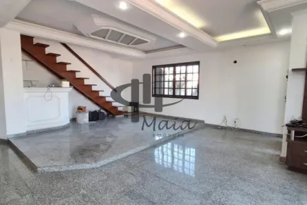 Sobrado com 4 Quartos à venda, 304m² no Vila Palmares, Santo André