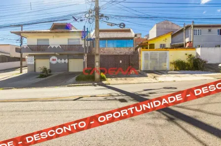 Sobrado com 4 Quartos à venda, 201m² no Xaxim, Curitiba