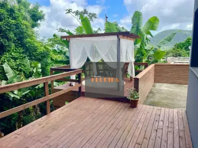Casa com 4 Quartos à venda, 186m² no Rio Tavares, Florianópolis