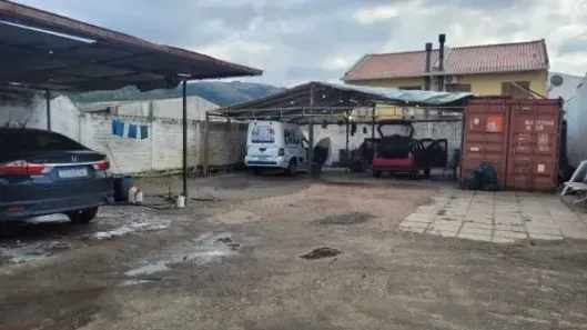 Lote/Terreno à venda, 204m² no Hípica, Porto Alegre