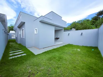 Casa com 3 Quartos à venda, 200m² no Tarumã, Manaus