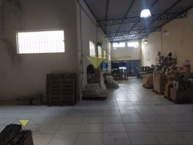Galpão/Depósito/Armazém para alugar, 400m² no Alto Ipiranga, Mogi das Cruzes