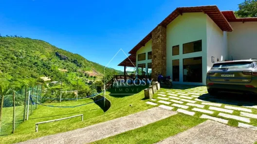 Casa de Condomínio com 4 Quartos à venda, 234m² no Pedro do Rio, Petrópolis