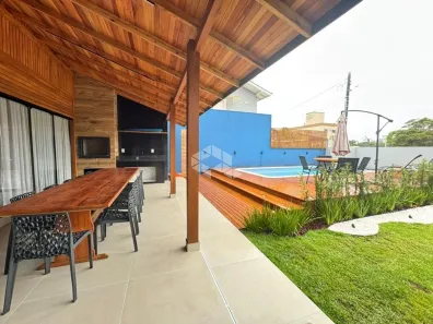 Casa com 3 Quartos à venda, 230m² no Canto Grande, Bombinhas