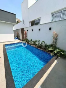 Casa de Condomínio com 3 Quartos à venda, 197m² no Laranjeiras, Uberlândia