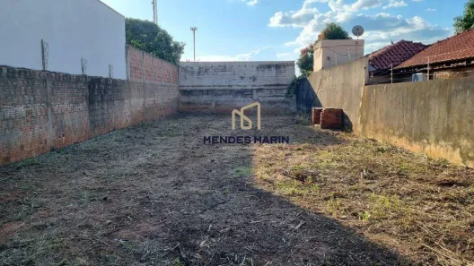 Lote/Terreno à venda, 300m² no Umuarama, Araçatuba