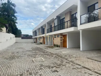 Casa de Condomínio com 3 Quartos à venda, 110m² no Glória, Joinville