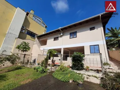 Casa com 2 Quartos para alugar, 200m² no Velha, Blumenau