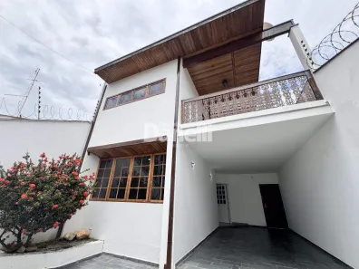 Sobrado com 4 Quartos à venda, 240m² no Jardim das Nações, Taubaté