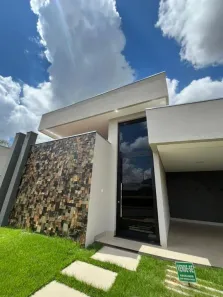 Casa de Condomínio com 3 Quartos à venda, 250m² no Laranjeiras, Uberlândia
