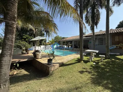 Fazenda/Sítio com 2 Quartos à venda, 271m² no Vale do Sol, Indaiatuba