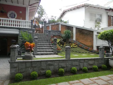 Sobrado com 4 Quartos à venda, 604m² no Vila Madalena, São Paulo