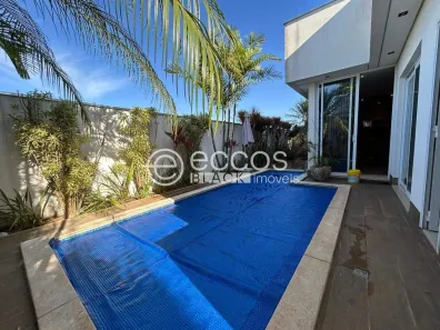 Casa de Condomínio com 3 Quartos à venda, 231m² no Granja Marileusa, Uberlândia