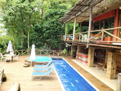 Sobrado com 4 Quartos à venda, 261m² no Centro, Ilhabela