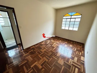 Apartamento com 2 Quartos para alugar, 75m² no Sagrada Família, Belo Horizonte