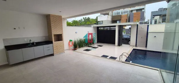 Casa de Condomínio com 3 Quartos à venda, 311m² no Recreio dos Bandeirantes, Rio de Janeiro