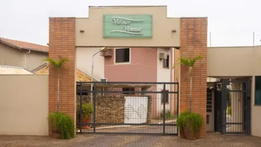 Casa de Condomínio com 4 Quartos à venda, 159m² no Chácara Cachoeira, Campo Grande