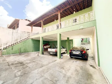 Casa com 3 Quartos à venda, 180m² no Arvoredo, Contagem