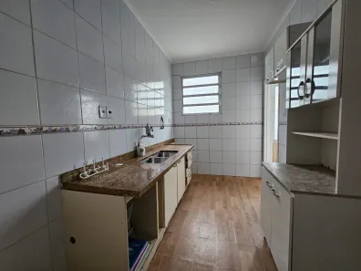 Apartamento com 3 Quartos para alugar, 92m² no Santa Cecília, Porto Alegre
